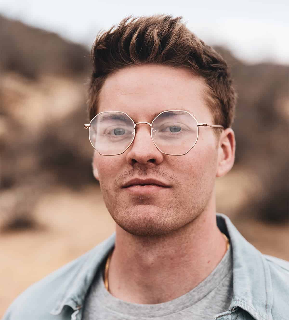 About Logan Weaver IVXoVHXqVCY Unsplash